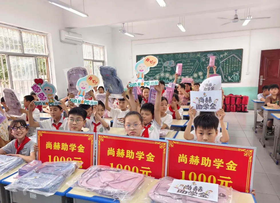 权威媒体3·15特别报道丨开云官方版网站登录入口-开云(中国)
：创新领航健康消费，责任铸就行业典范